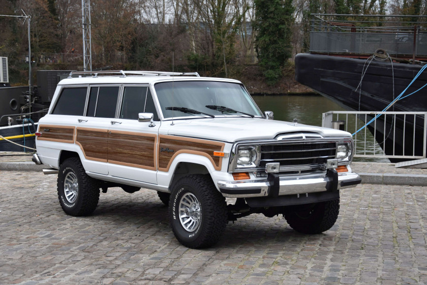 1990 Jeep Grand Wagoneer  No reserve