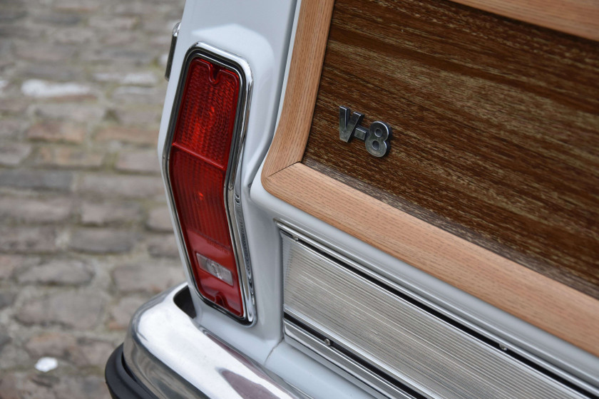 1990 Jeep Grand Wagoneer  No reserve