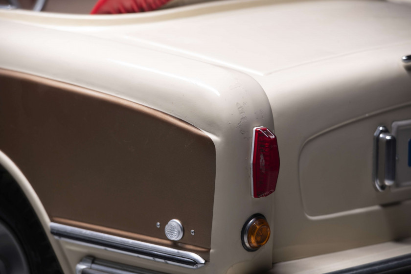 L'AUTOPEDE - ROLLS-ROYCE CORNICHE  Voiturette de manège, Belgique, circa 1980