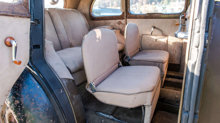 ¤ 1938 Fiat 2800 Limousine par Pinin Farina  No reserve
