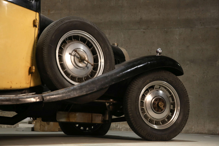 1932 Bugatti Type 49 Berline 2/4 portes Vanvooren  No reserve