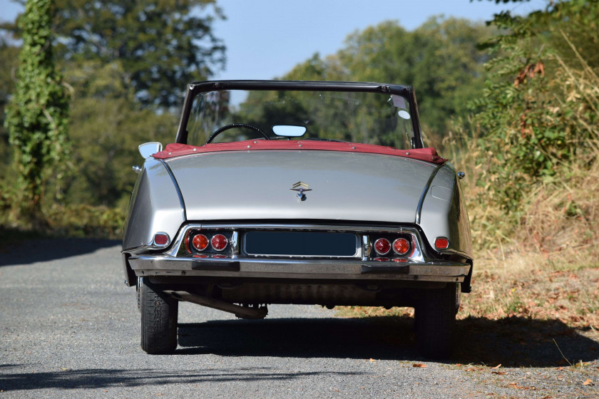 1963 Citroën ID 19 cabriolet Palm Beach par Chapron