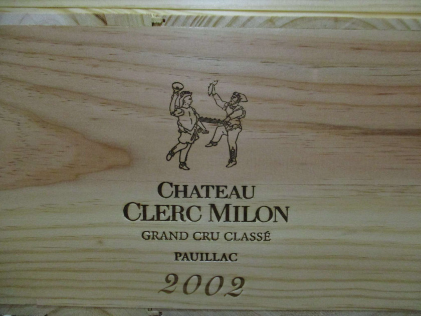 12 bouteilles CHÂTEAU CLERC MILON 2002 5è GC Pauillac Caisse bois d'origine