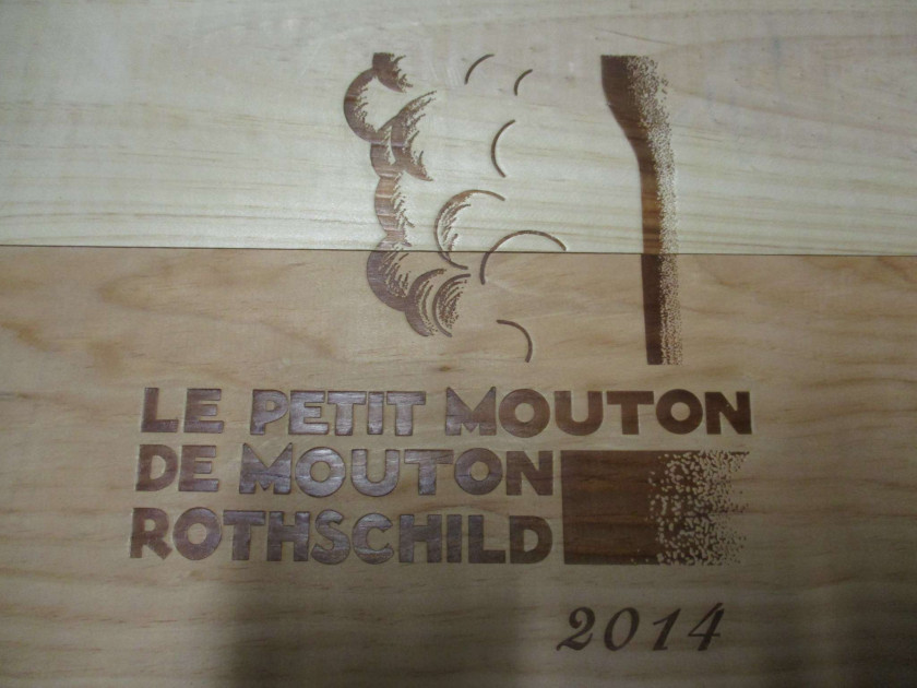 6 bouteilles LE PETIT MOUTON 2014 Pauillac Caisse bois d'origine