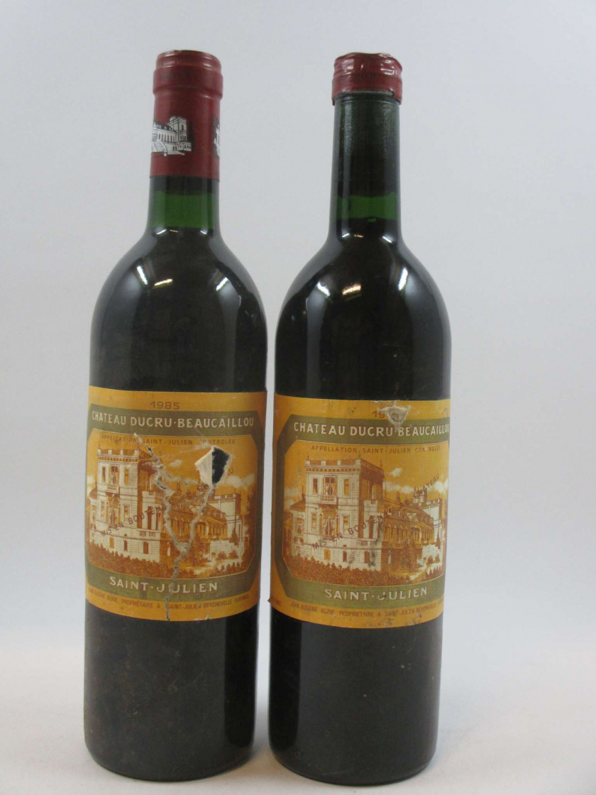 9 bouteilles CHÂTEAU DUCRU BEAUCAILLOU 1985 2è GC Saint Julien (1 base goulot
