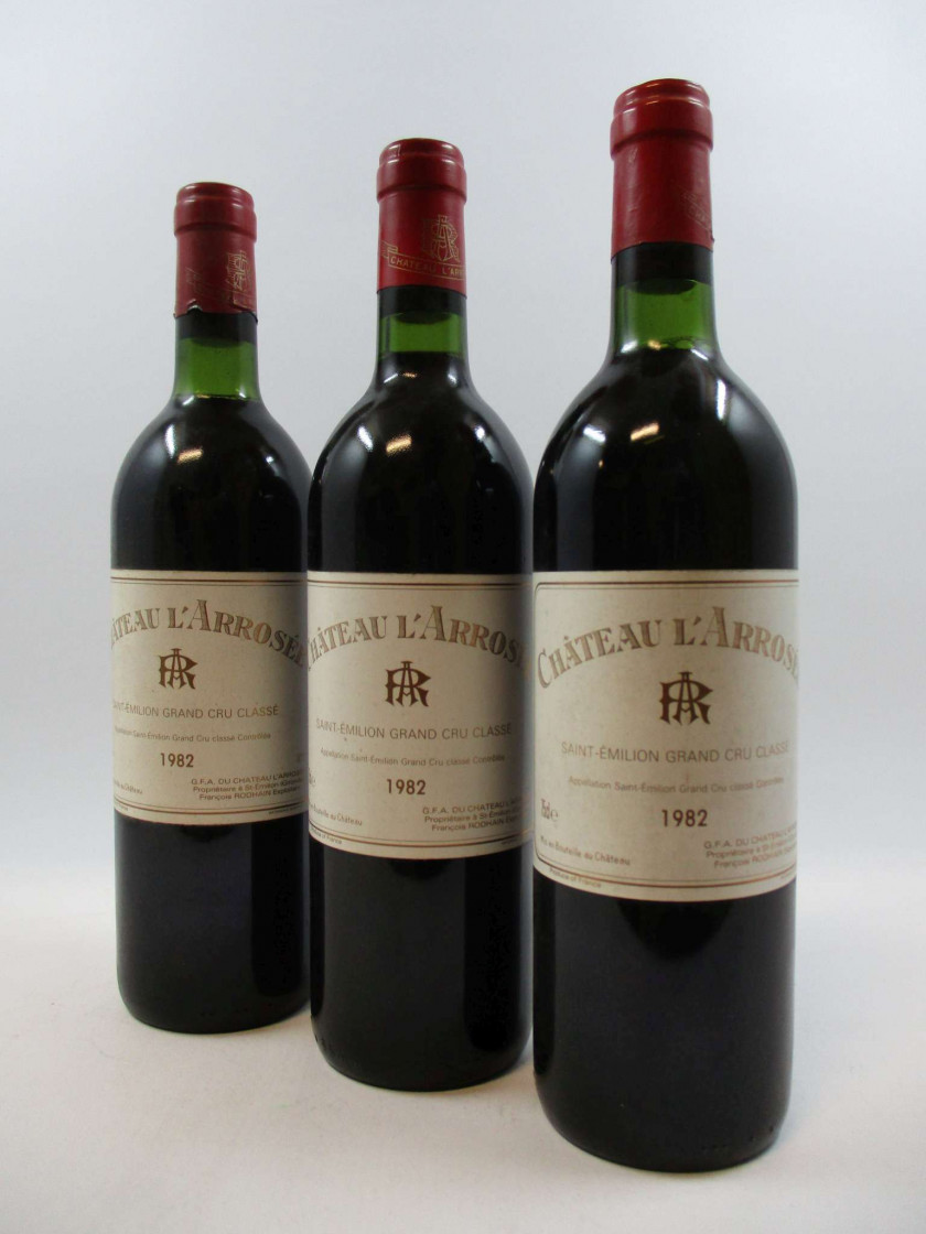 3 bouteilles CHÂTEAU L'ARROSEE 1982 GCC Saint Emilion (2 base goulot