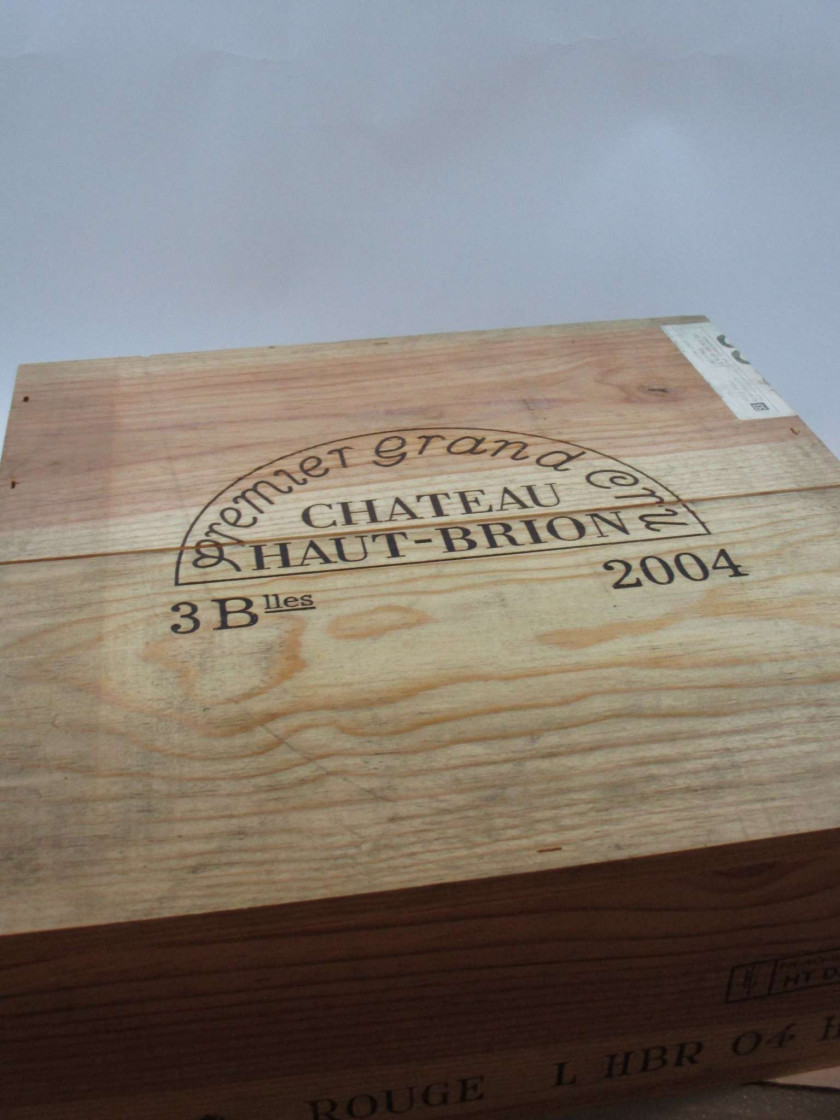 3 bouteilles CHÂTEAU HAUT BRION 2004 1er GC Pessac Léognan Caisse bois d'origine