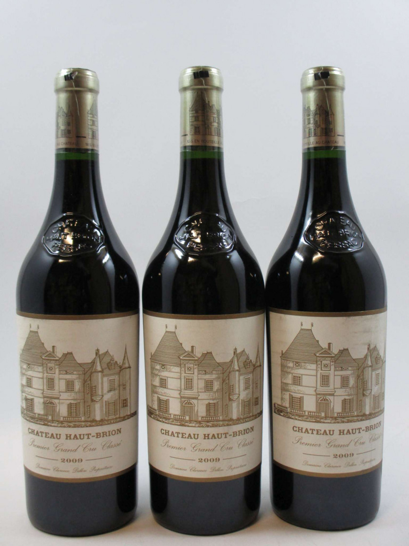3 bouteilles CHÂTEAU HAUT BRION 2009 1er GC Pessac Léognan (étiquettes léger abimées)