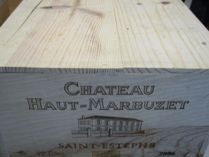 12 bouteilles CHÂTEAU HAUT MARBUZET 2006 Saint Estèphe Caisse bois d'origine