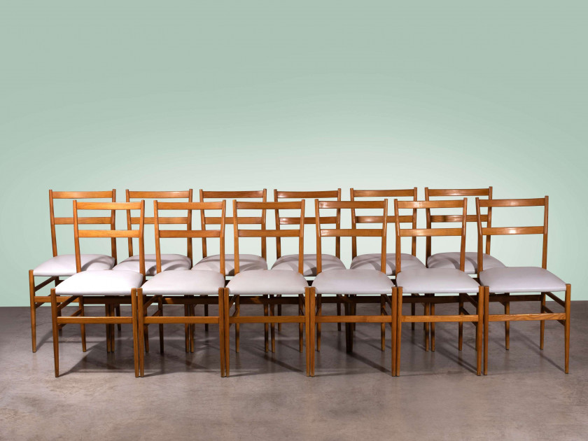 Gio PONTI (1891 - 1979) Suite de douze chaises mod. 646 dites «Leggera» – Création 1951 Piètement et structure en frêne massif, assi...