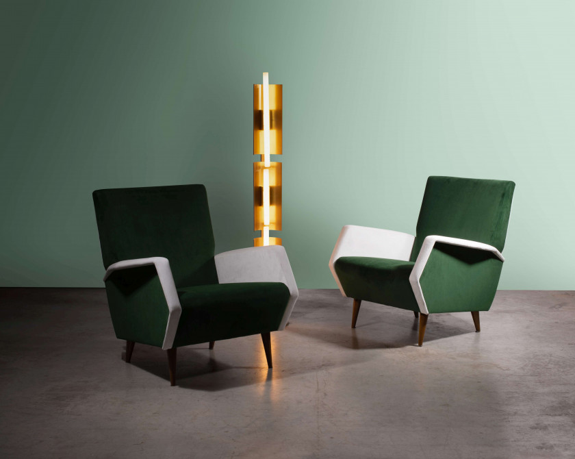Gio PONTI (1891 - 1979) Lampadaire à trois lumières - Circa 1950 Base et fût en laiton et réflecteurs en aluminium anodisé doré
