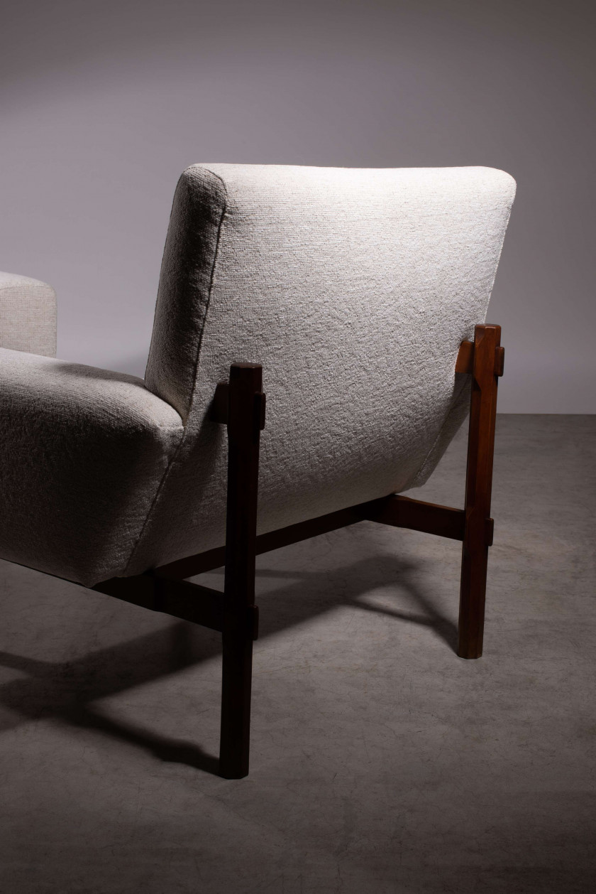 Ico PARISI (1916 - 1996) Paire de fauteuils mod. 869 - Circa 1960 Piètement et structure en bois massif, assise et dossier tapissés...