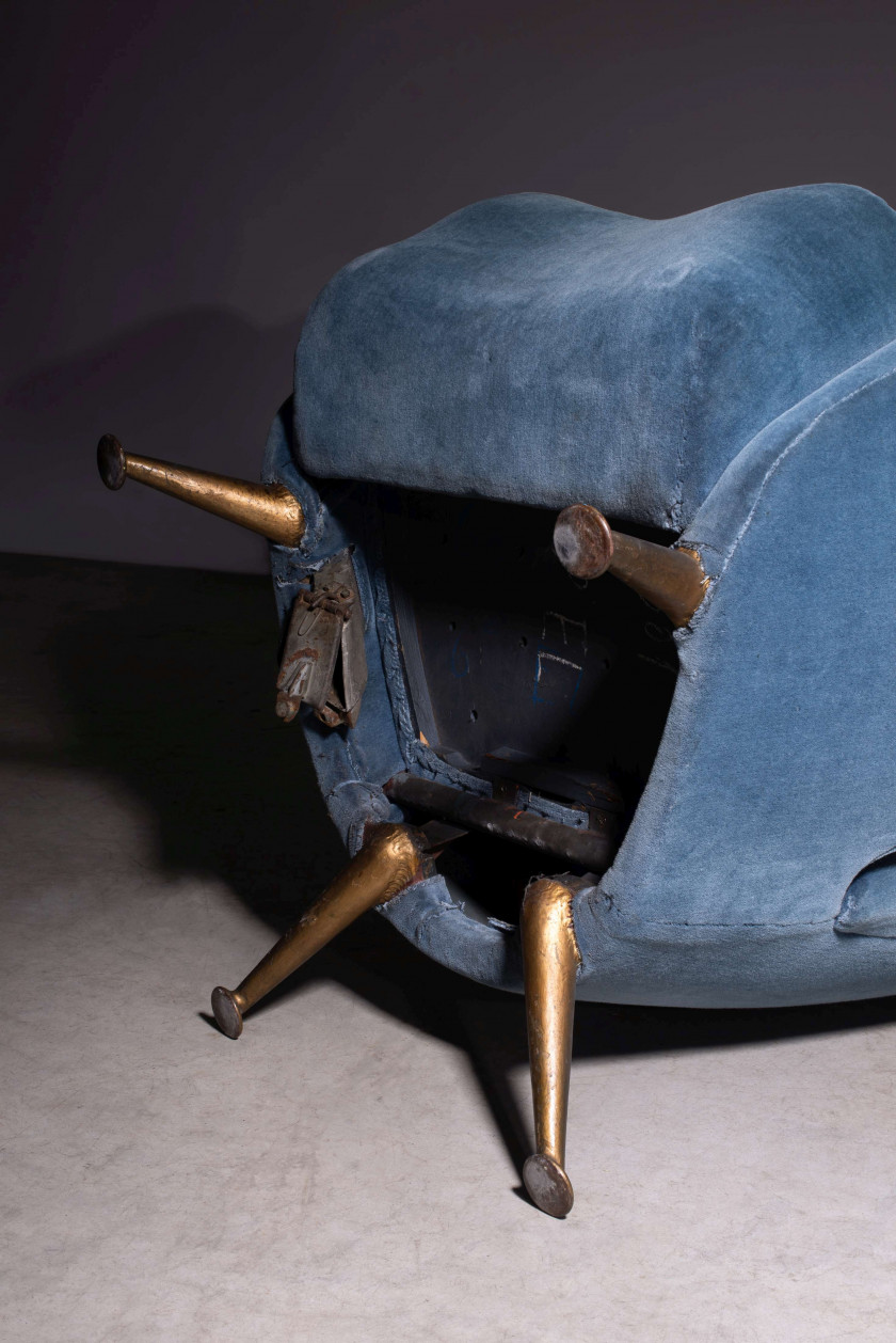 Gio Ponti & Giulo MINOLETTI (1891 - 1979 & 1910 - 1981) Paire de fauteuils dits «Settebello» - Circa 1950 Piètement en métal doré, s...