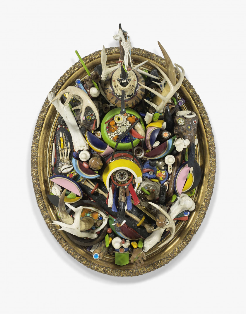 Alfonso OSSORIO (1916 - 1990) POLYONYMY - 1967 Assemblage d'objets divers sur panneau dans cadre