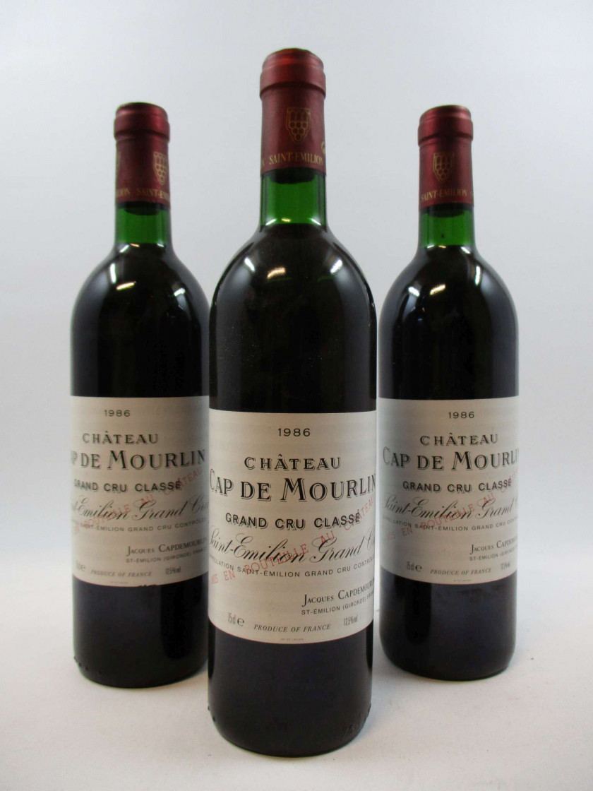 8 bouteilles CHÂTEAU CAP DE MOURLIN 1986 GCC Saint Emilion (base goulot