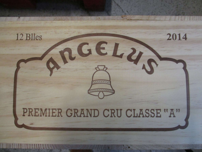 12 bouteilles CHÂTEAU ANGELUS 2014 1er GCC (A) Saint Emilion Caisse bois d'origine cerclée