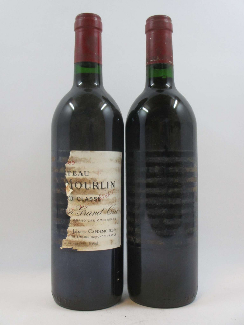 12 bouteilles CHÂTEAU CAP DE MOURLIN 1989 GC Saint Emilion (étiquettes très abimées, déchirées, 2 sans étiquettes