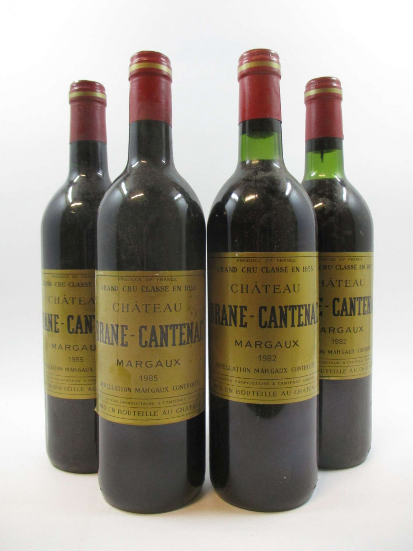 9 bouteilles 2 bts : CHÂTEAU BRANE CANTENAC 1982 2è GC Margaux (1 base goulot, 1 légèrement bas)