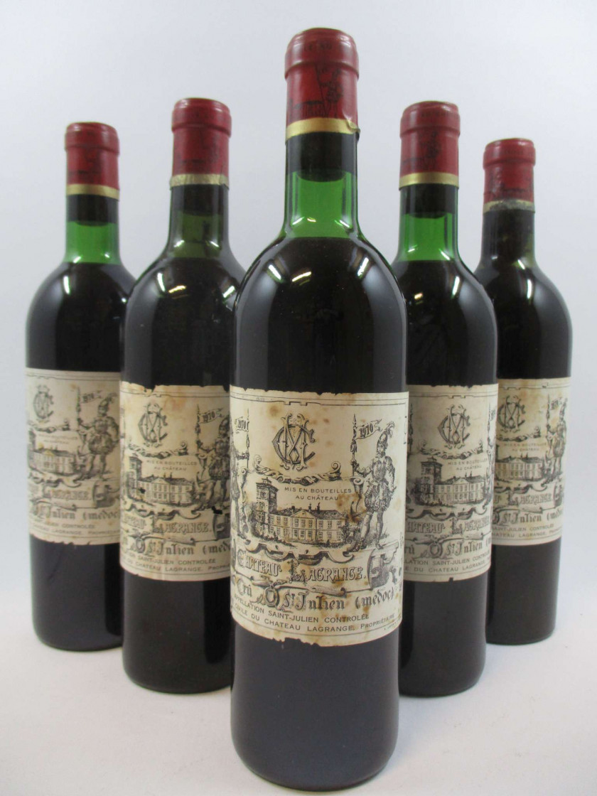 5 bouteilles CHÂTEAU LAGRANGE 1970 3è GC Saint Julien (2 légèrement bas