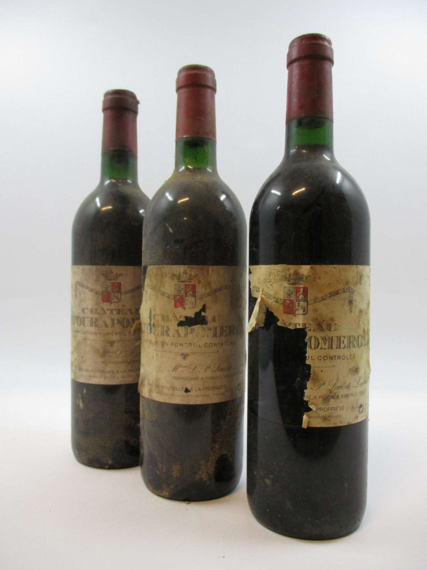 7 bouteilles CHÂTEAU LATOUR A POMEROL 1996 Pomerol (2 légèrement bas