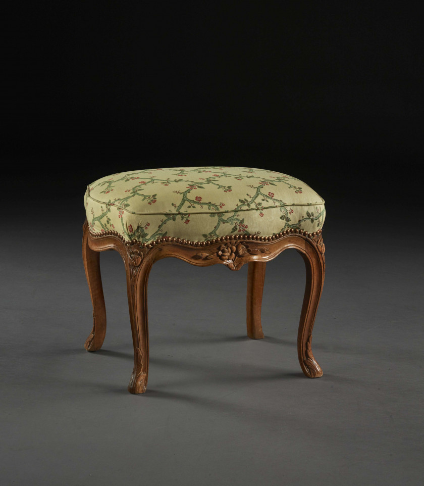 TABOURET D'ÉPOQUE LOUIS XV