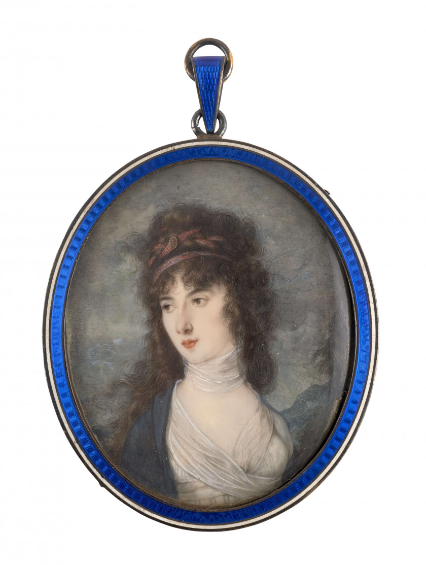 Ecole anglaise vers 1800  Portrait de femme à la robe blanche dans un paysage romantique Miniature sur ivoire, de forme ovale