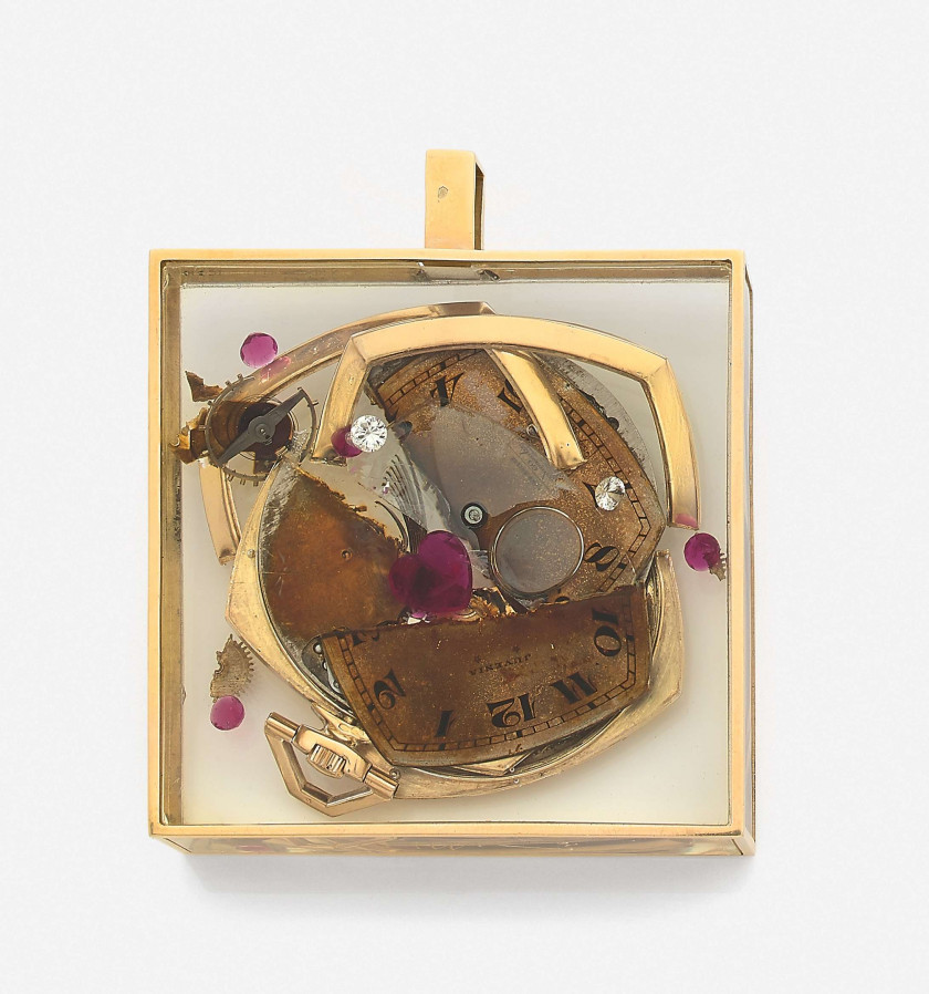 ARMAN (1928 - 2005) Pendentif inclusion "Colère de montre"