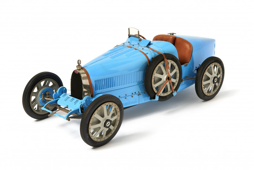 BUGATTI 35 GRAND PRIX DE LYON  Art Collection Auto, Jean-Paul Fontenelle, à l'échelle 1/8ème