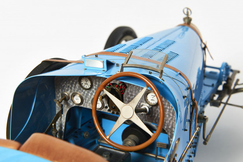 BUGATTI 35 GRAND PRIX DE LYON  Art Collection Auto, Jean-Paul Fontenelle, à l'échelle 1/8ème