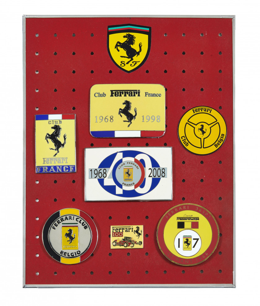 FERRARI  Ensemble de 7 badges et écussons - France et Belgique