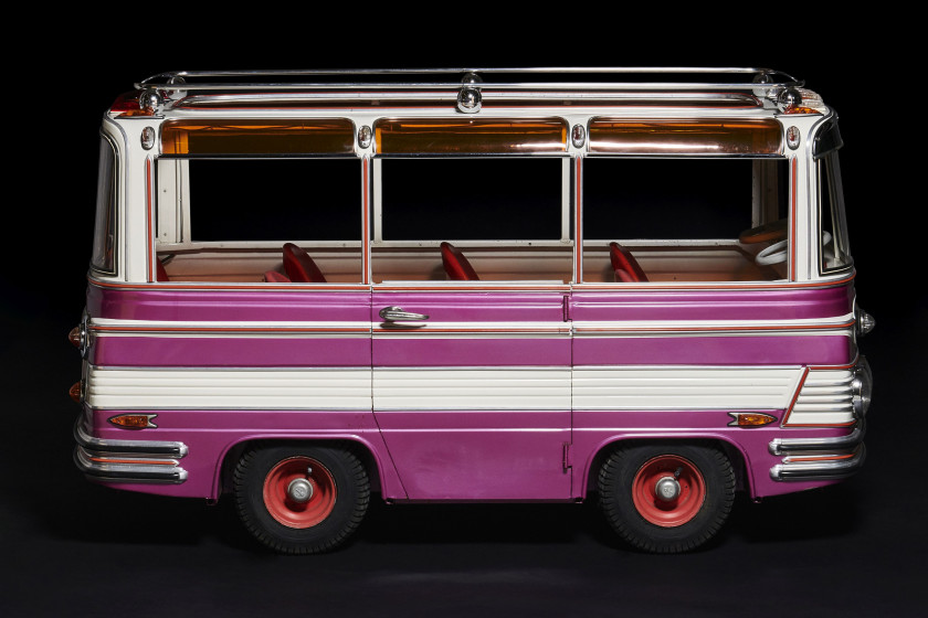 L'AUTOPEDE - MINI BUS  Voiturette de manège, Belgique, circa 1960