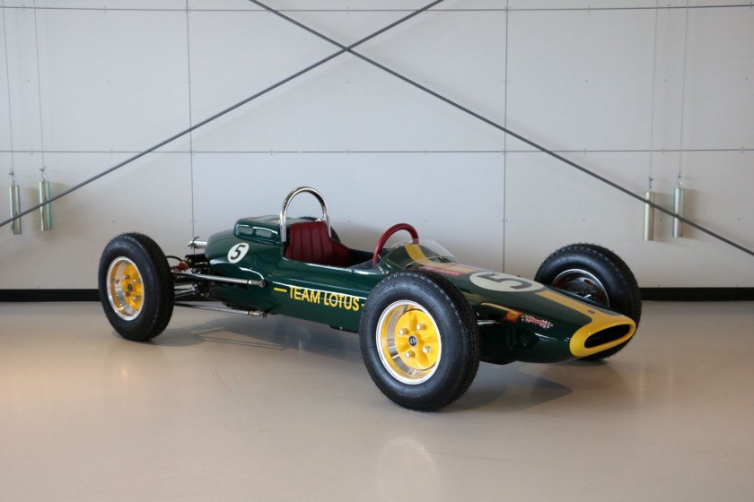 LOTUS TYPE 49 FORMULE 1 " JIM CLARK "- VOITURE POUR ENFANT