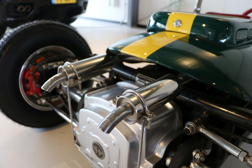 LOTUS TYPE 49 FORMULE 1 " JIM CLARK "- VOITURE POUR ENFANT