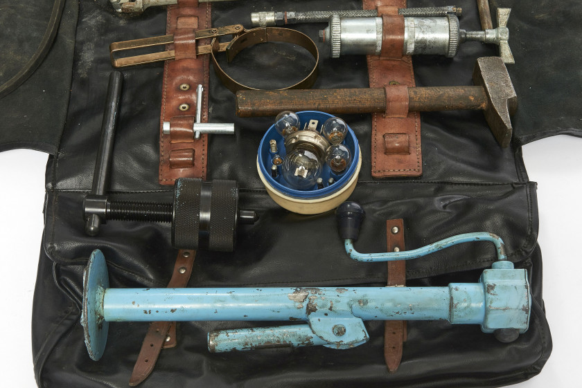 FERRARI 250 GTE ET 330 GTE  Trousse à outils
