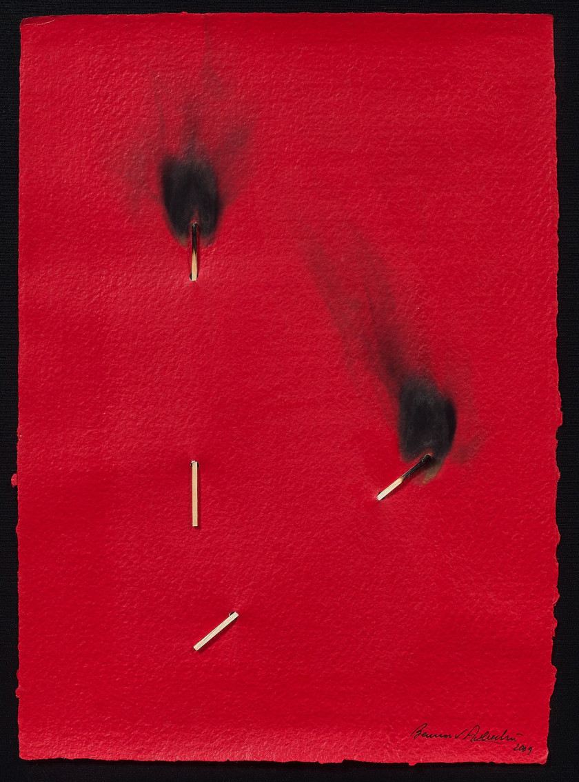 Bernard AUBERTIN (1934 - 2015) PAPIER ROUGE BRÛLE - 2009 Allumettes brûlées sur papier peint