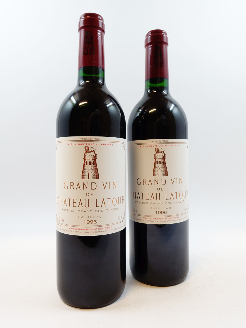 2 bouteilles CHÂTEAU LATOUR 1996 1er GC Pauillac