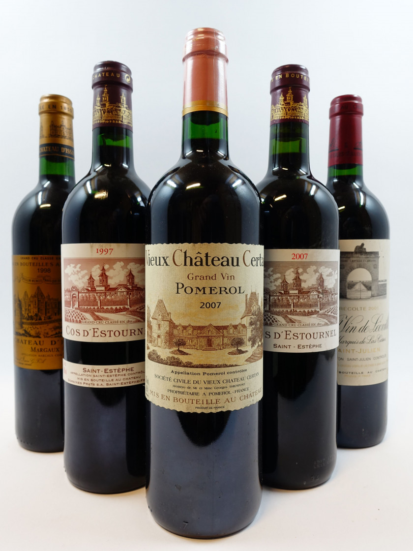 5 bouteilles 1 bt : CHÂTEAU COS D'ESTOURNEL 1997 2è GC Saint Estèphe (étiquette tachée)