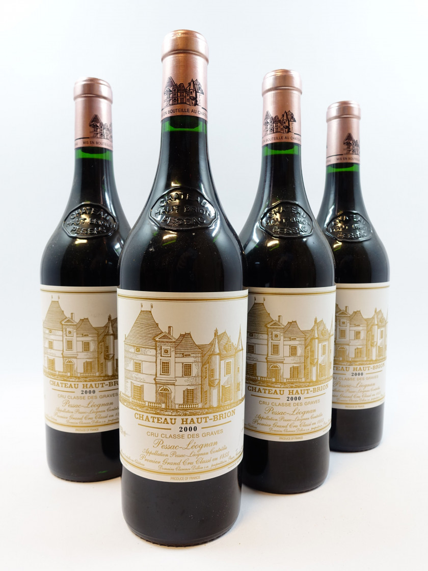 16 bouteilles CAISSE CARRE D'AS DUCLOT 2000 :