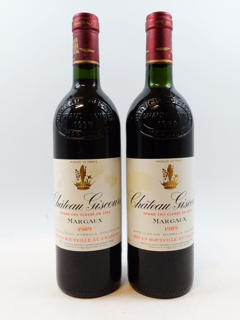 12 bouteilles CHÂTEAU GISCOURS 1989 3è GC Margaux (4 léger bas, 4 base goulot