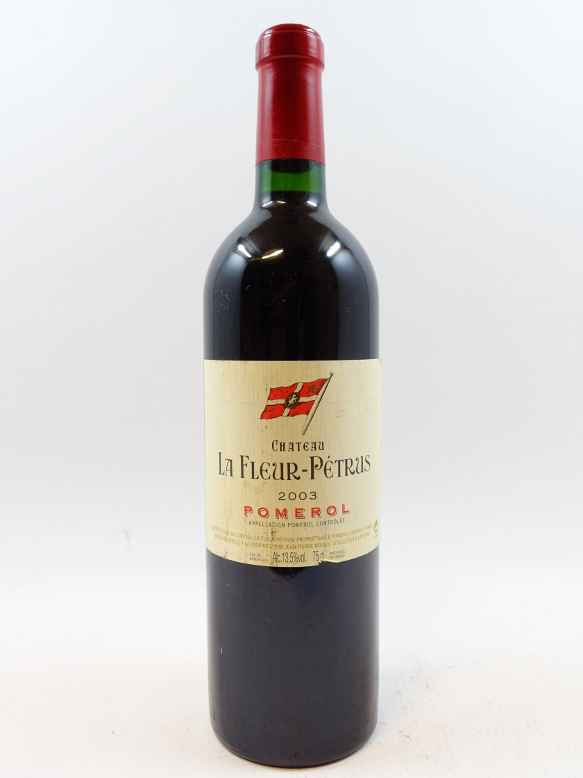 1 bouteille CHÂTEAU LA FLEUR PETRUS 2003 Pomerol (étiquette légèrement abimée)