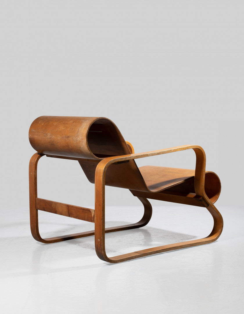 Alvar AALTO 1898 - 1976 Fauteuil dit "Paimio" -Création 1932 Structure et assise en bouleau courbé