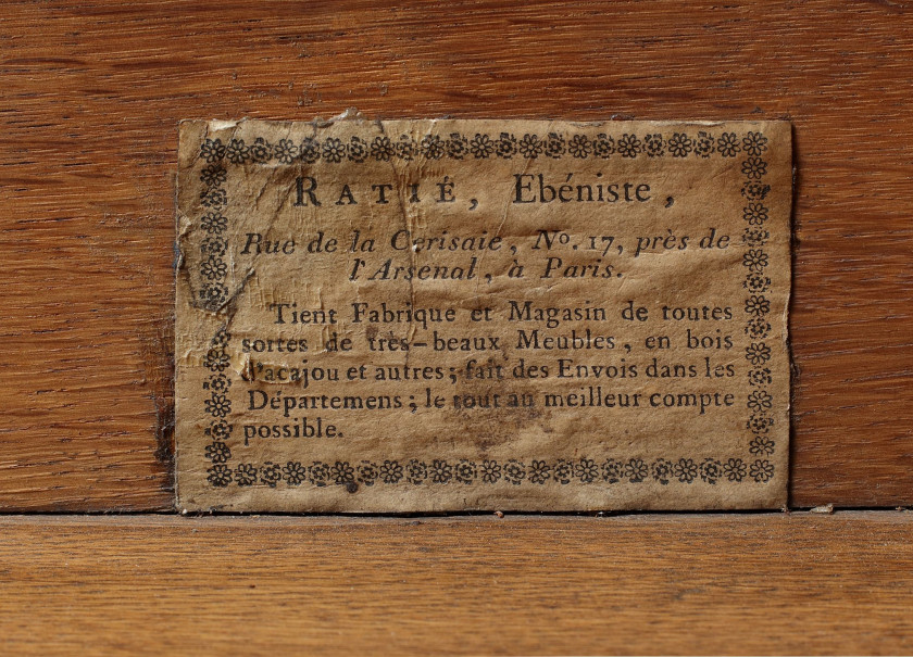 BUREAU À CYLINDRE DE LA FIN DU XVIIIe SIÈCLE Estampille de Jean-Frédéric Ratié