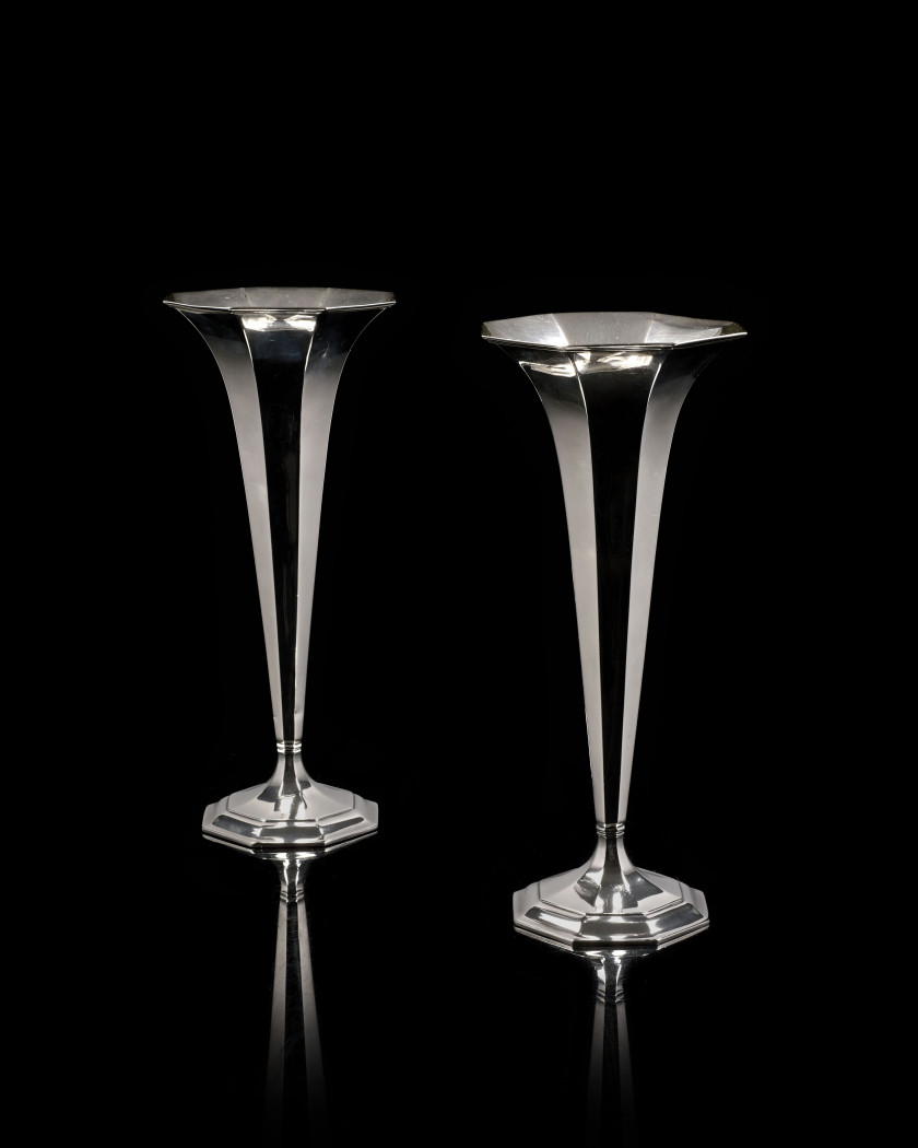 PAIRE DE VASES CORNET EN ARGENT Par Tiffany