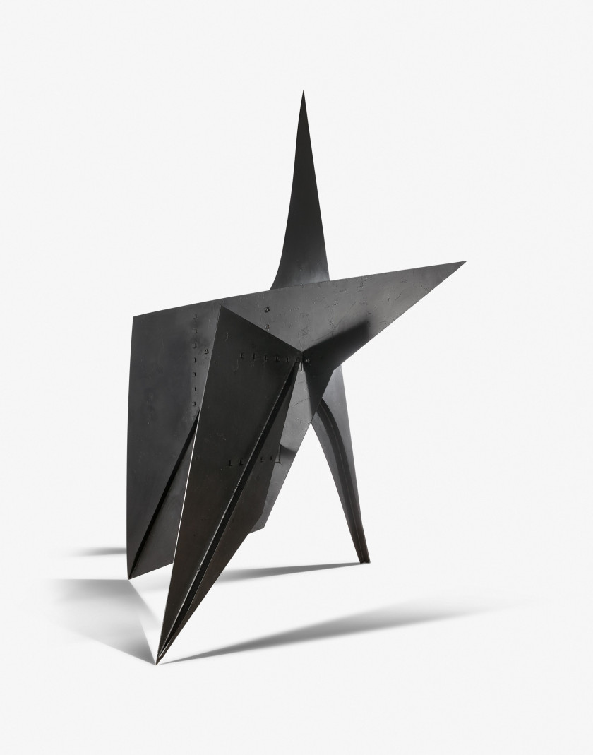 Alexander CALDER (1898 - 1976) SANS TITRE - 1963 Stabile en acier peint