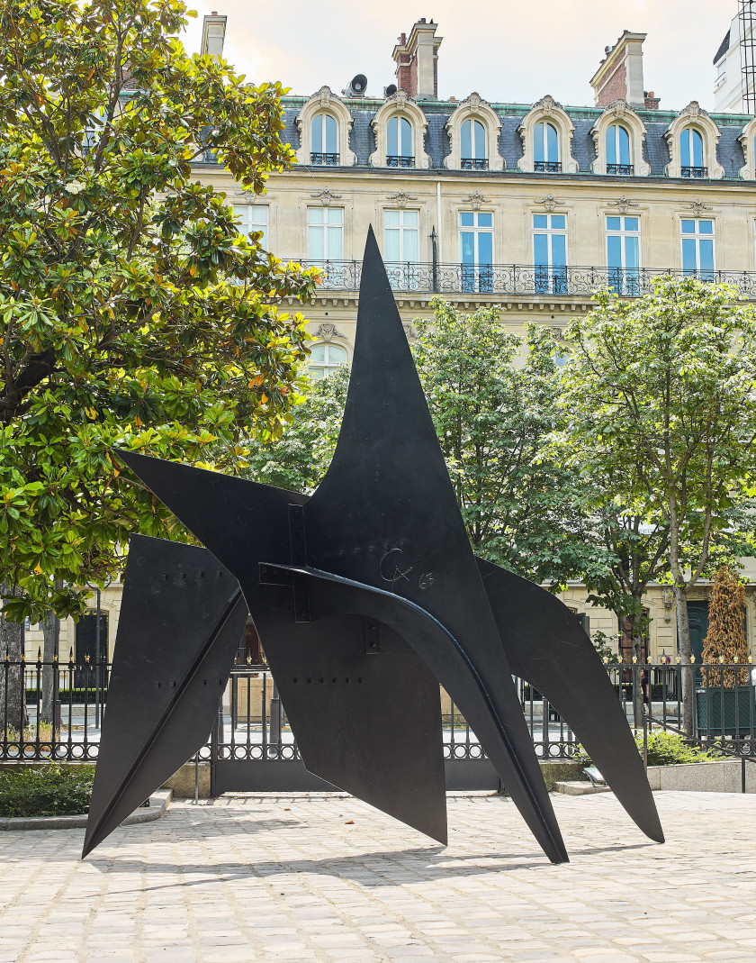 Alexander CALDER (1898 - 1976) SANS TITRE - 1963 Stabile en acier peint