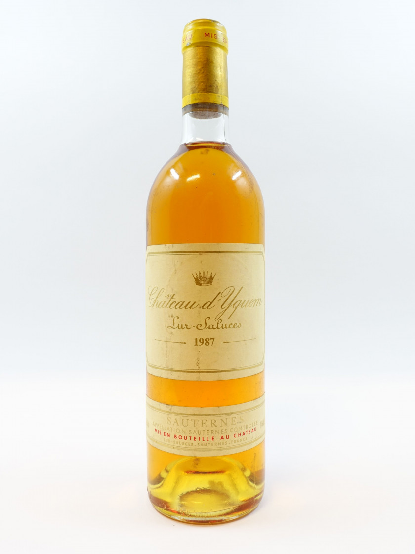 1 bouteille CHÂTEAU D'YQUEM 1987 1er cru Supérieur Sauternes (base goulot