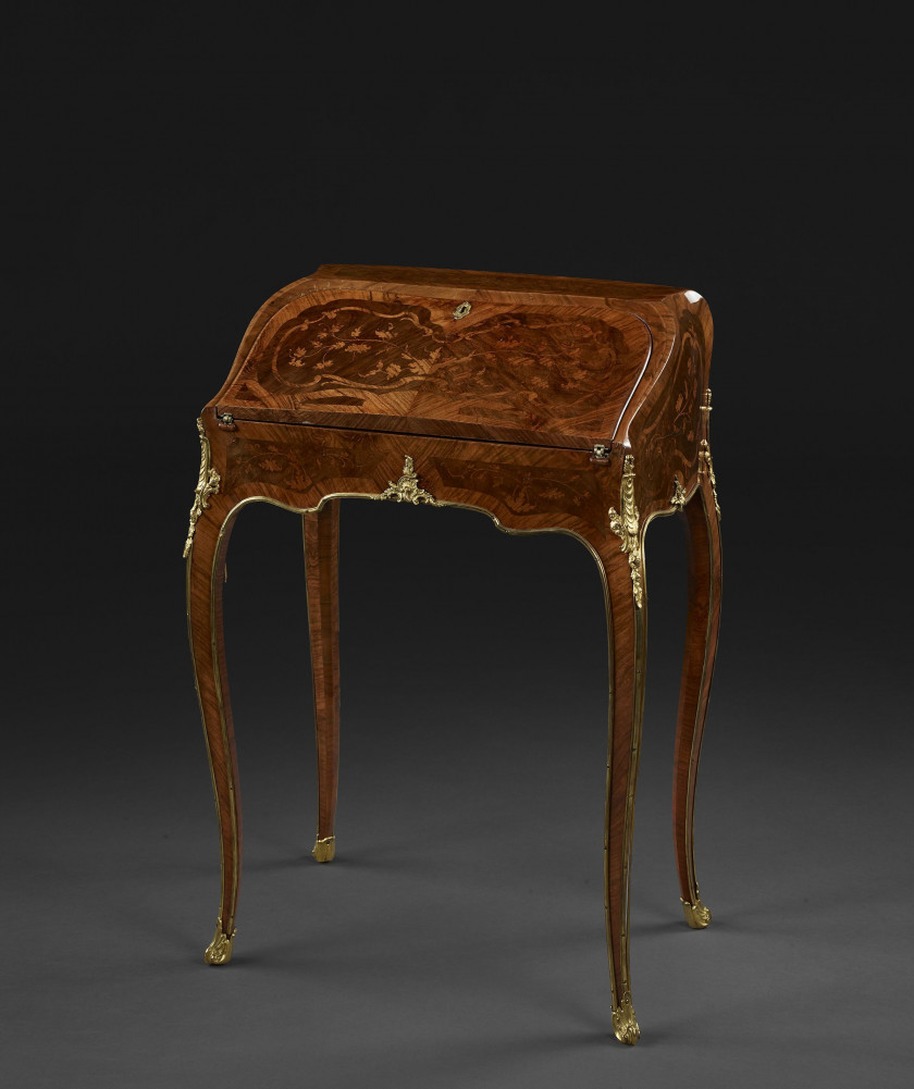 BUREAU DOS D'ÂNE DE STYLE LOUIS XV Dans le goût de Jacques-Philippe Carel