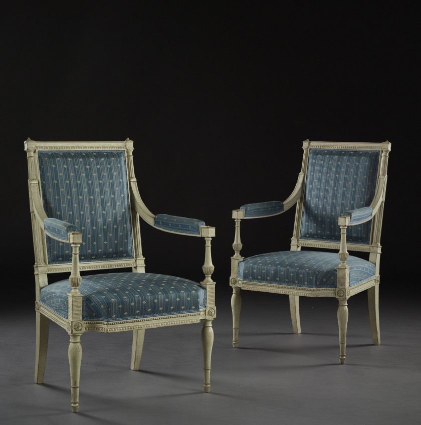 ¤ PAIRE DE FAUTEUILS D'ÉPOQUE LOUIS XVI