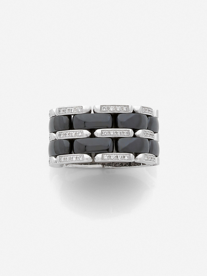 CHANEL  Bague "Ultra"