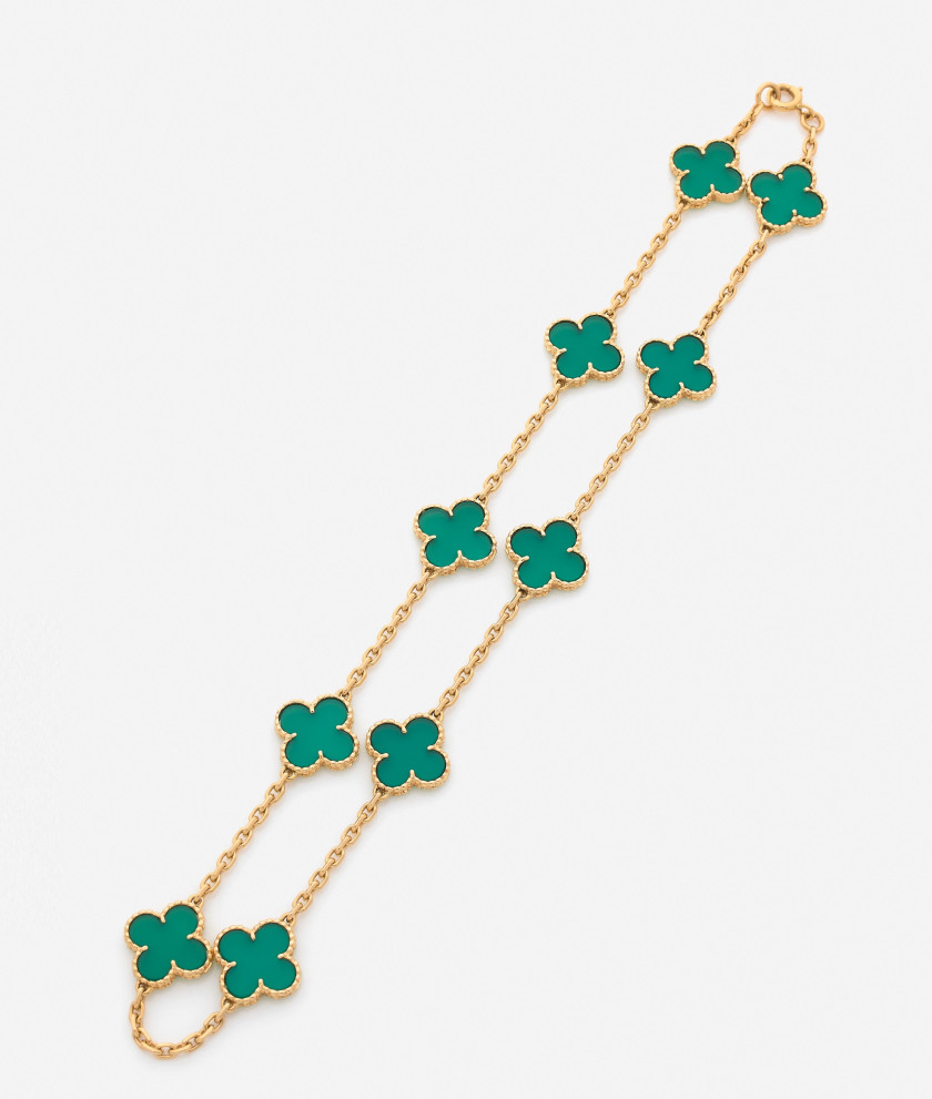 VAN CLEEF & ARPELS  Collier "Alhambra"